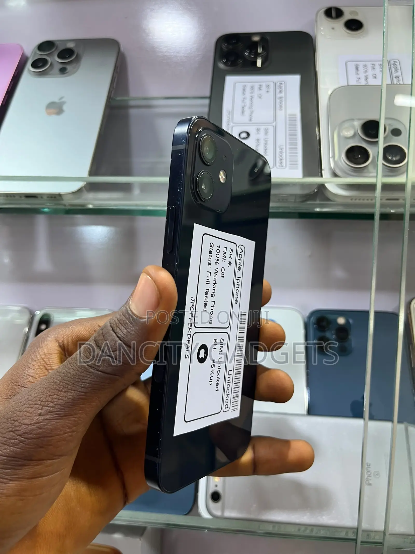 Apple iPhone 12 64 GB Black