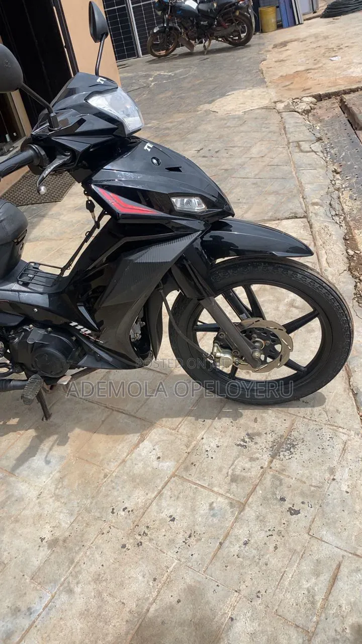 TVS Neo NX 2026 Black