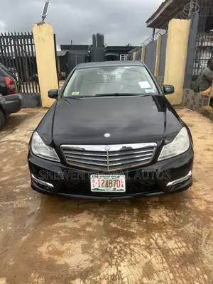 Mercedes-Benz C300 Luxury 4Matic Sedan AWD (3.5L 6cyl 7A) 2014 Black