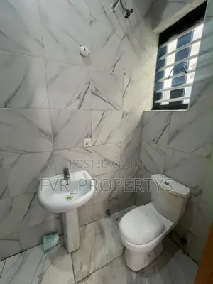 1bdrm Shared Apartment in Oral Extension, Ikota for rent