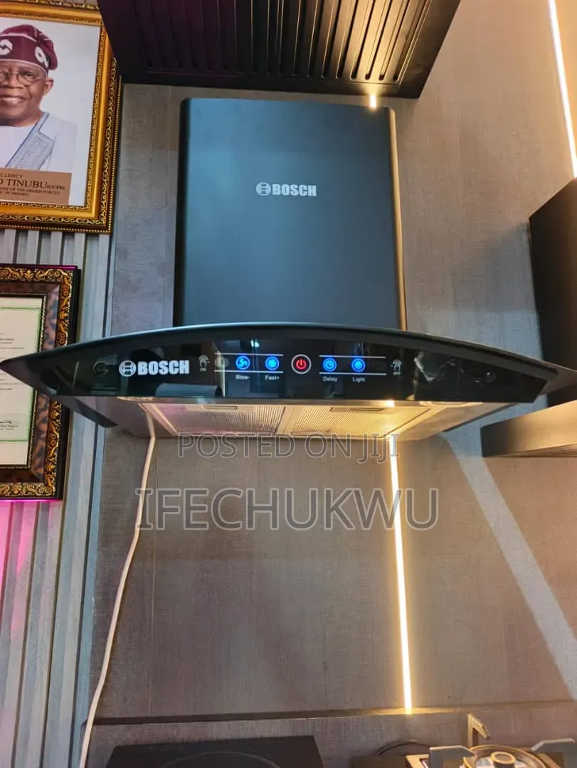 Quality Bosch 60cm Curved Automatic Handwave Control Heat Extractor