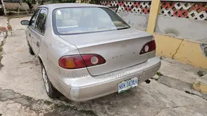 Toyota Corolla 2001 Silver
