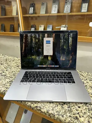 Laptop Apple MacBook Pro 2019 32GB Intel Core i9 SSD 1T
