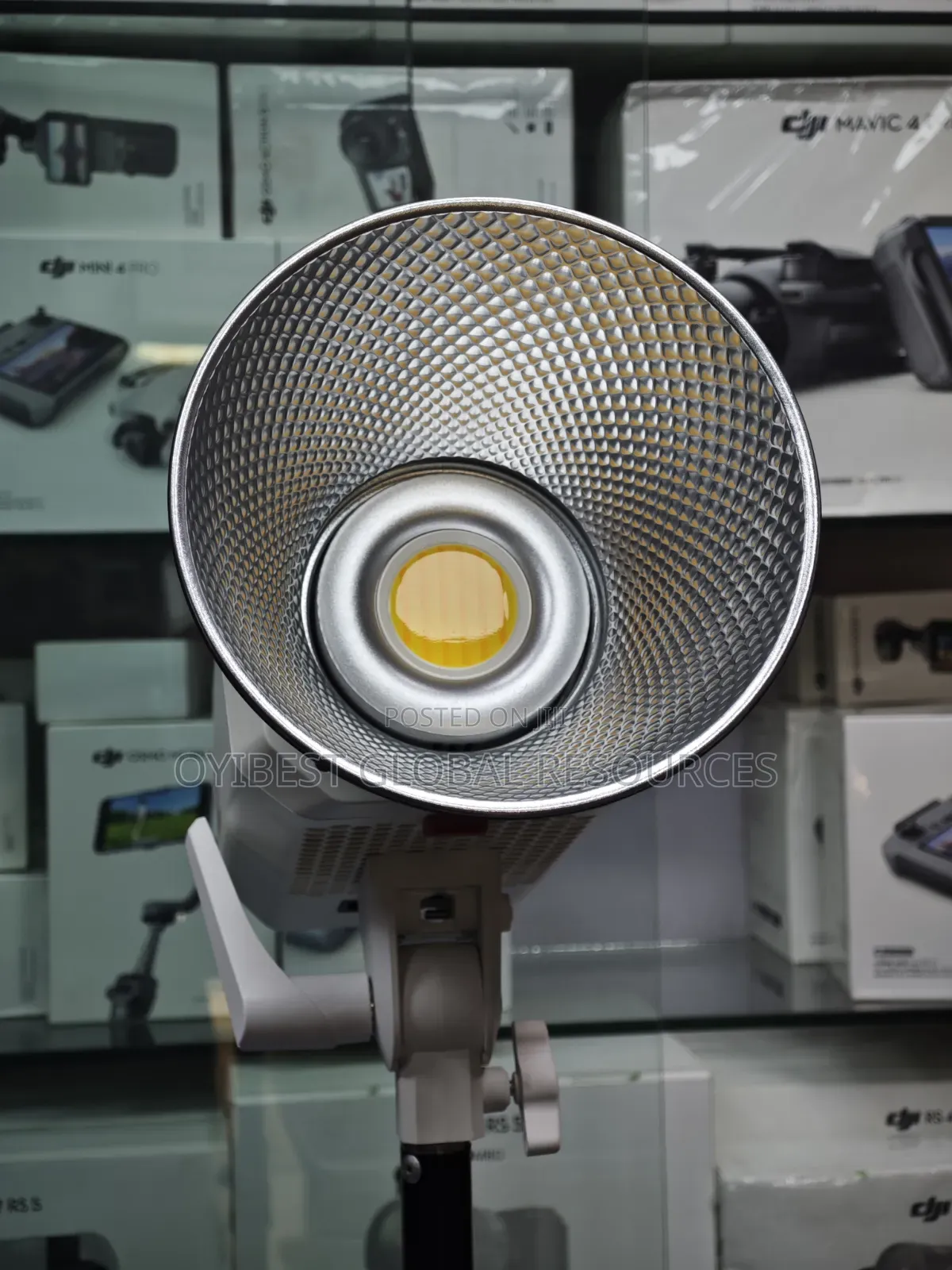 DGX Ff 200xs Light