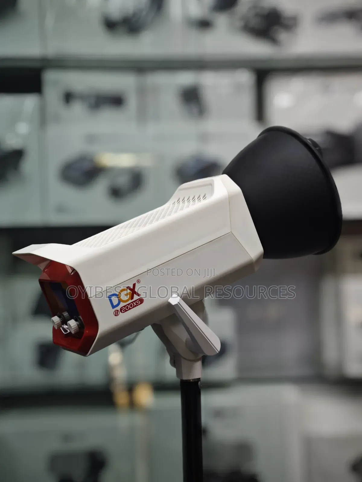 DGX Ff 200xs Light
