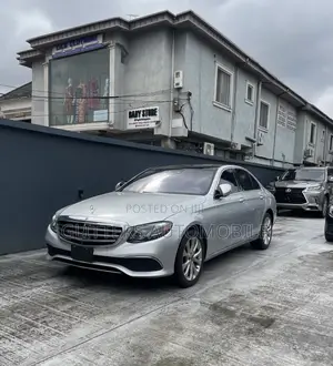 Mercedes-Benz E300 2019 Silver