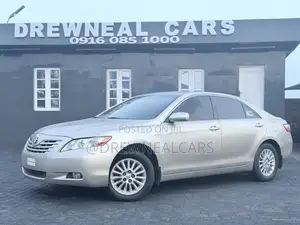 Toyota Camry LE V6 4dr Sedan (3.5L 6cyl 6AM) 2009 Gold