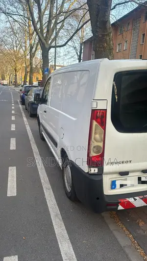 Peugeot Boxer Ambulance 2016 White