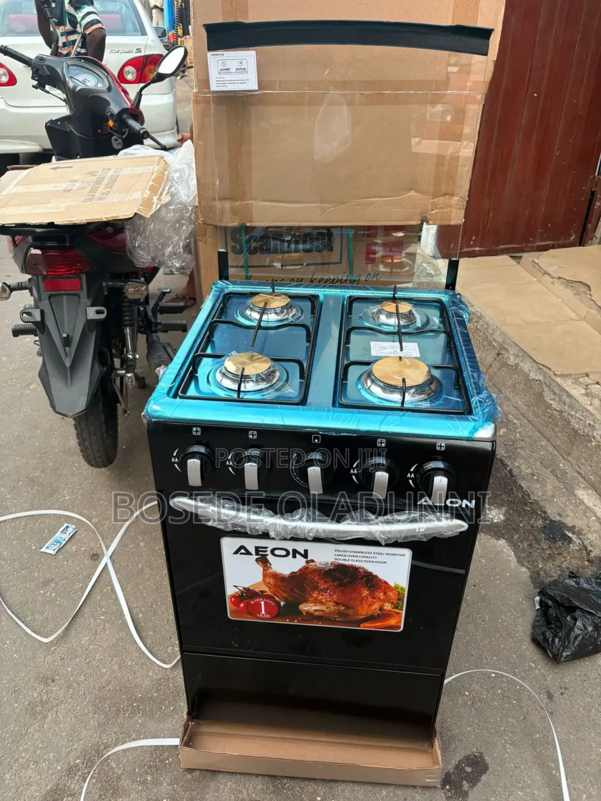 4 Face 50 by 50 Standing Gas With Oven