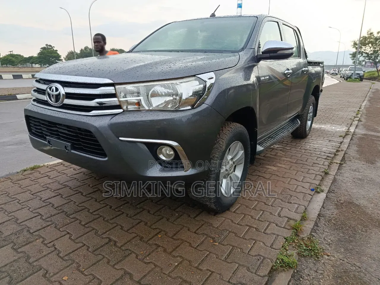 Toyota Hilux SR 2017 Gray