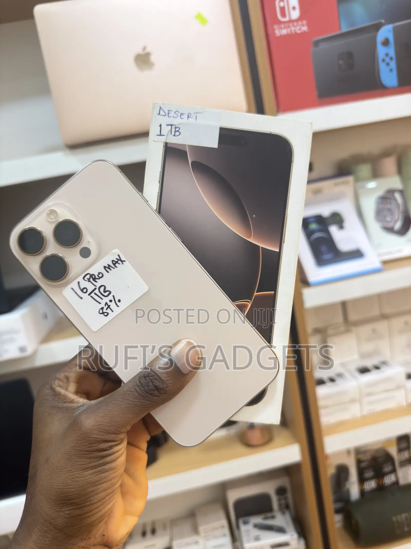 Apple iPhone 16 Pro Max 1 TB Gold