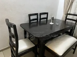6 Seaters Dinning Set