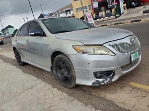 Toyota Camry 2010 Silver