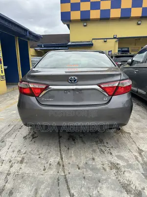 Toyota Camry LE 4dr Sedan (2.5L 4cyl 6A) 2016 Brown