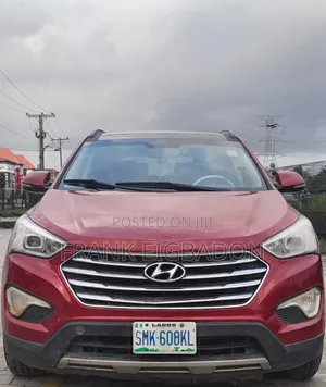 Hyundai Santa Fe 2015 Red