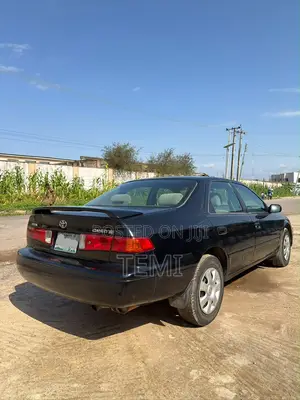 Toyota Camry LE 4dr Sedan (2.4L 4cyl 5M) 2002 Black