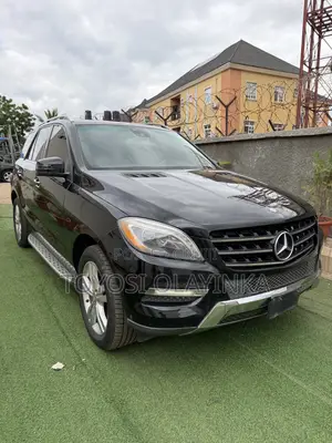 Mercedes-Benz M Class ML350 4MATIC 4dr SUV AWD (3.5L 6cyl 7A) 2014
