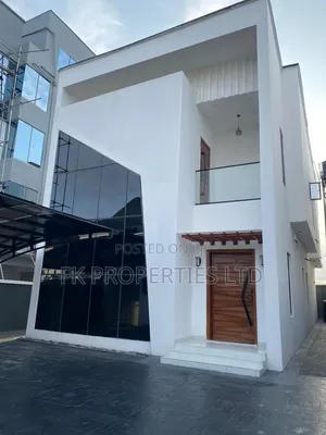 5bdrm House in Chevron, Lekki for sale