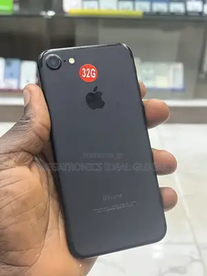 Apple iPhone 7 32 GB Black