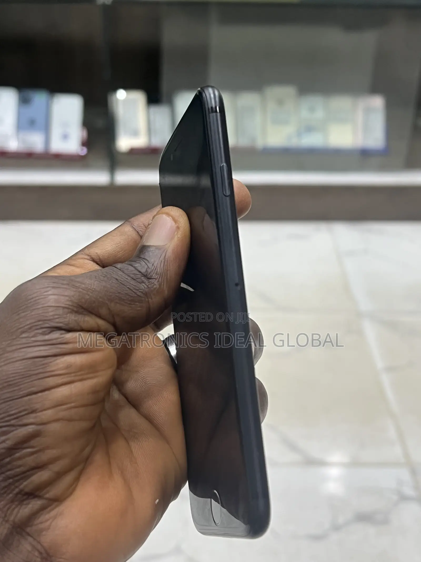 Apple iPhone 7 32 GB Black