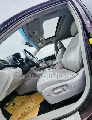 Toyota Highlander 2012 Maroon