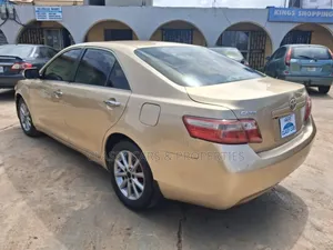 Toyota Camry LE 4dr Sedan (2.4L 4cyl 5A) 2007 Gold