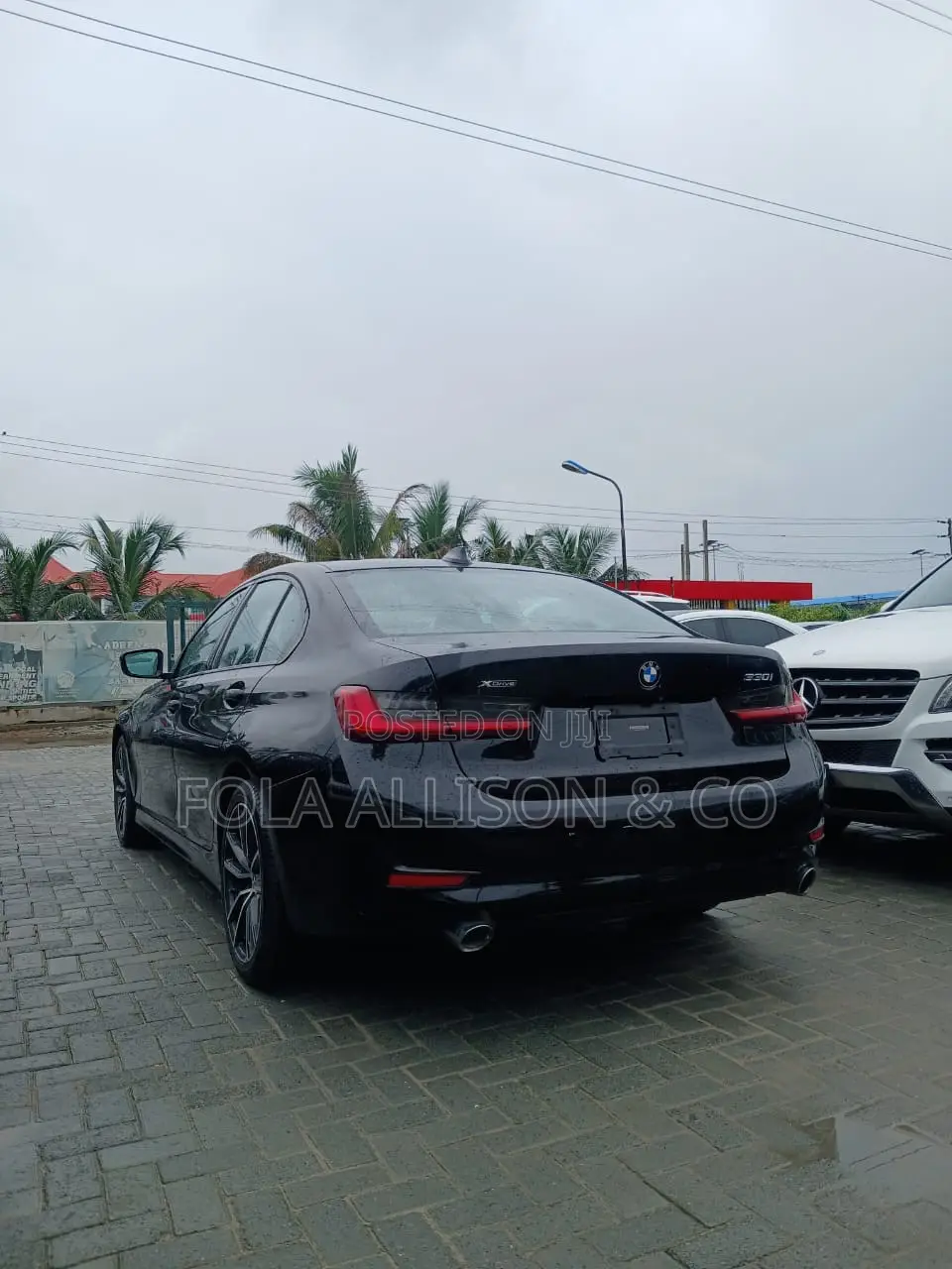 BMW 330i 2020 Black