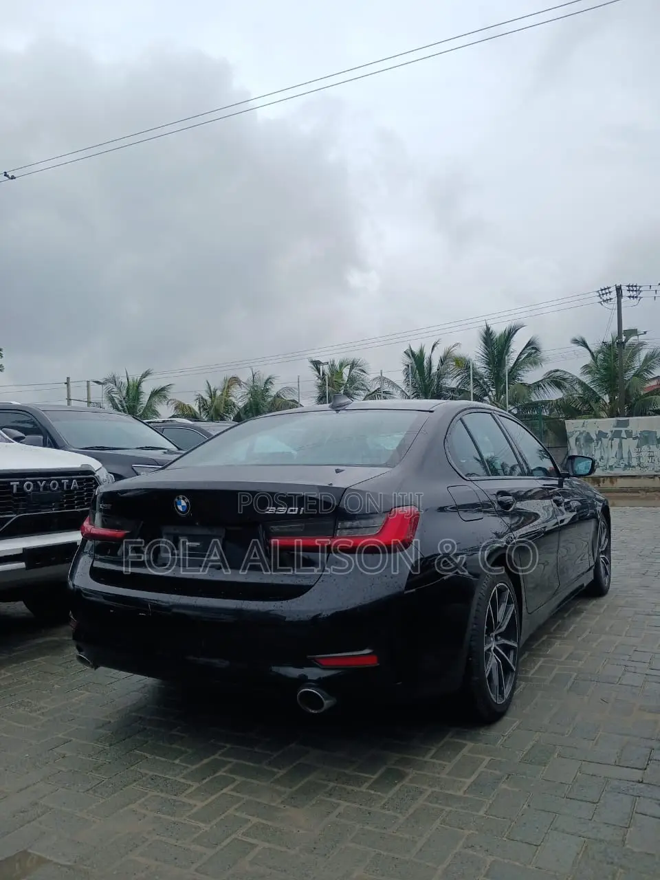 BMW 330i 2020 Black