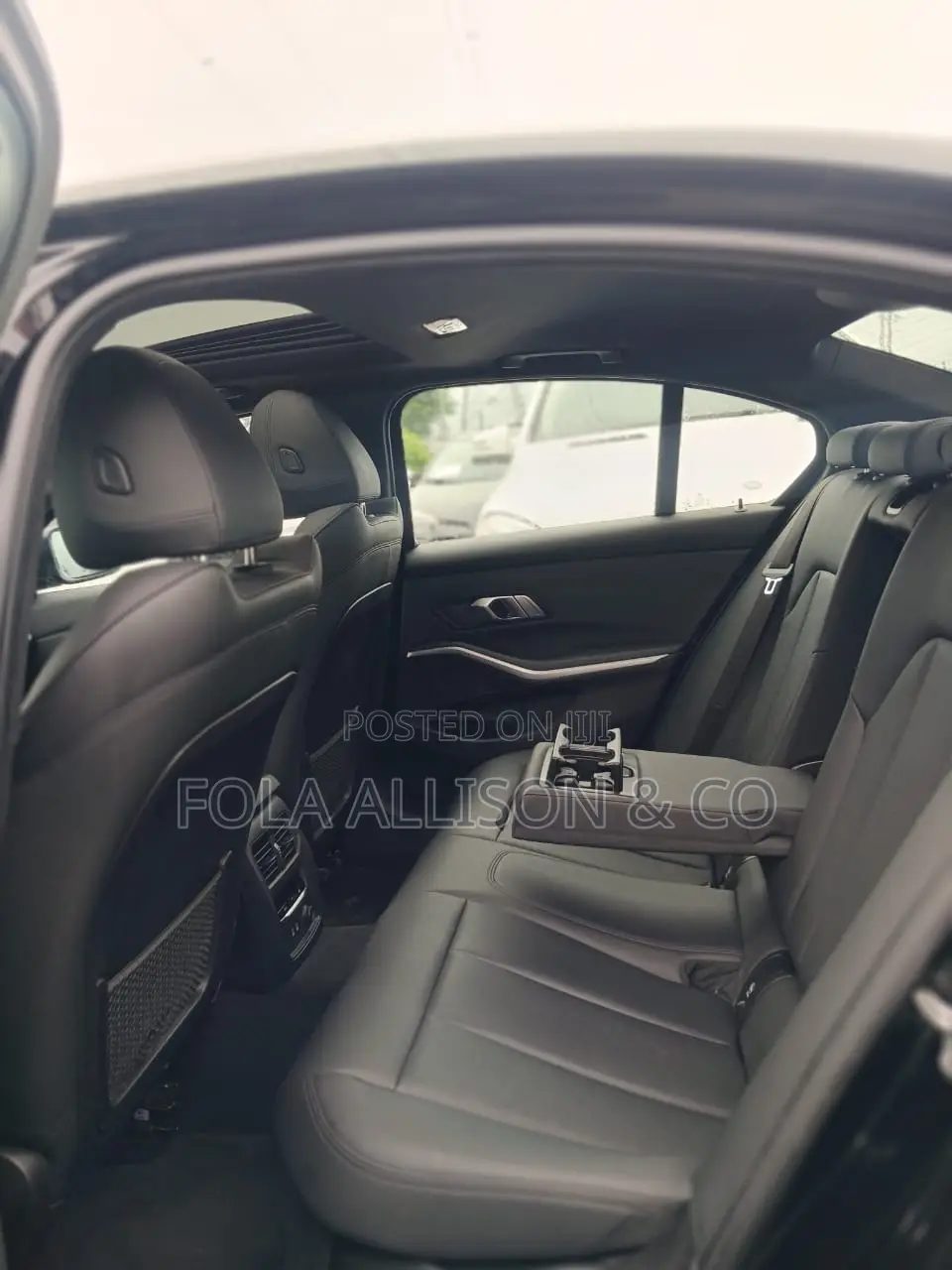 BMW 330i 2020 Black