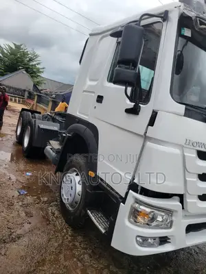 Trailer Howo Head