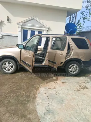 Honda CR-V 2004 Gold