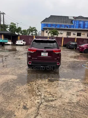 Toyota Highlander 2017 Burgundy