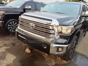 Toyota Sequoia Platinum FFV 4dr SUV 4WD (5.7L 8cyl 6A) 2013 Black