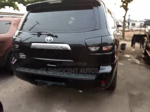 Toyota Sequoia Platinum FFV 4dr SUV 4WD (5.7L 8cyl 6A) 2013 Black
