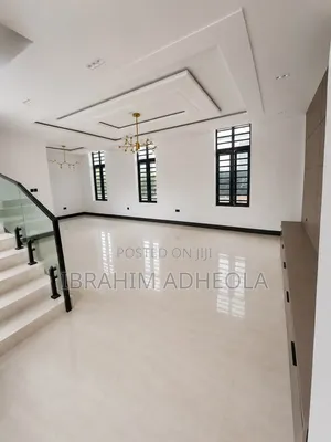 5bdrm Duplex in Lekki Phase1 for sale