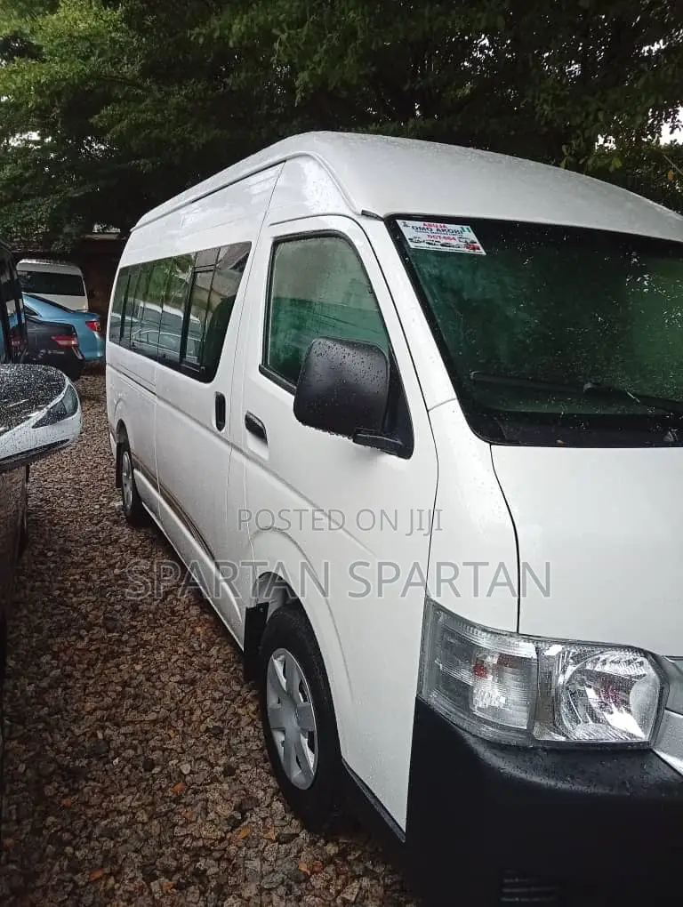 Toyota HiAce 2012 White
