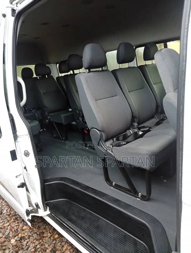 Toyota HiAce 2012 White