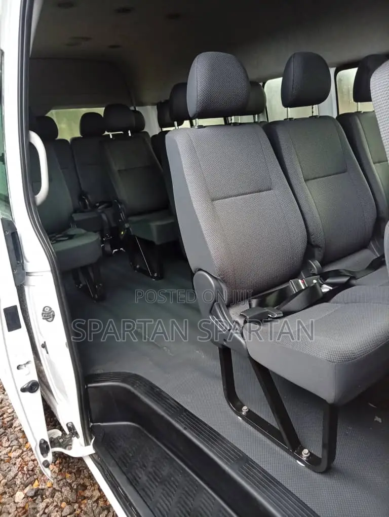 Toyota HiAce 2012 White