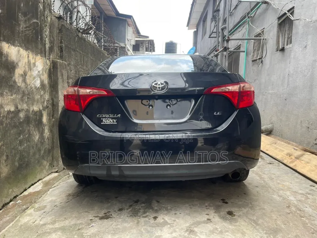 Toyota Corolla 2018 Black