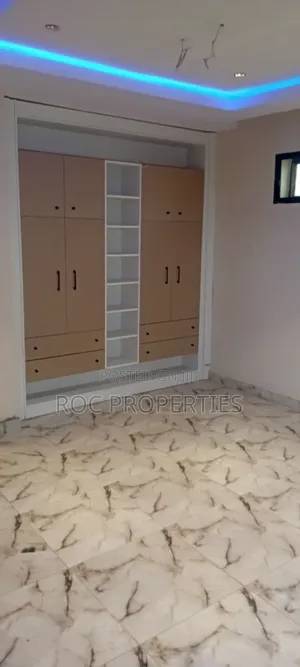 4bdrm Duplex in Kaura for rent