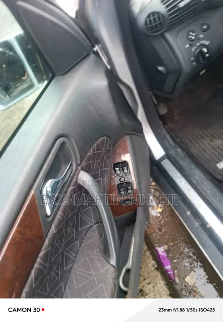 Mercedes-Benz C300 2006 Silver