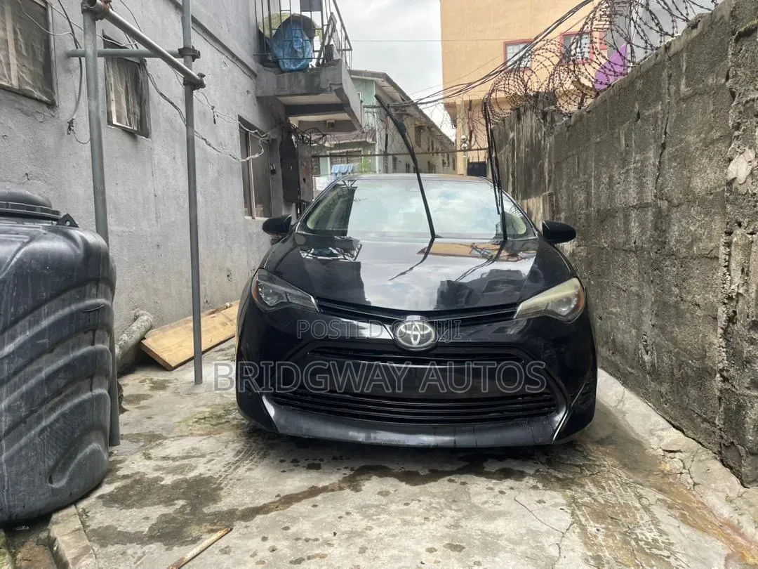 Toyota Corolla 2018 Black