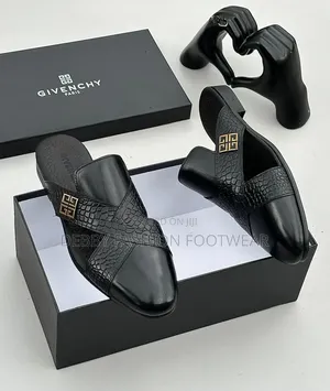 Stylish Givenchy Men’s Shoes (Half Quality)