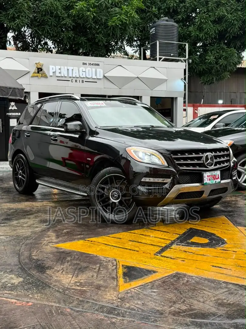 Mercedes-Benz M Class 2012 Black