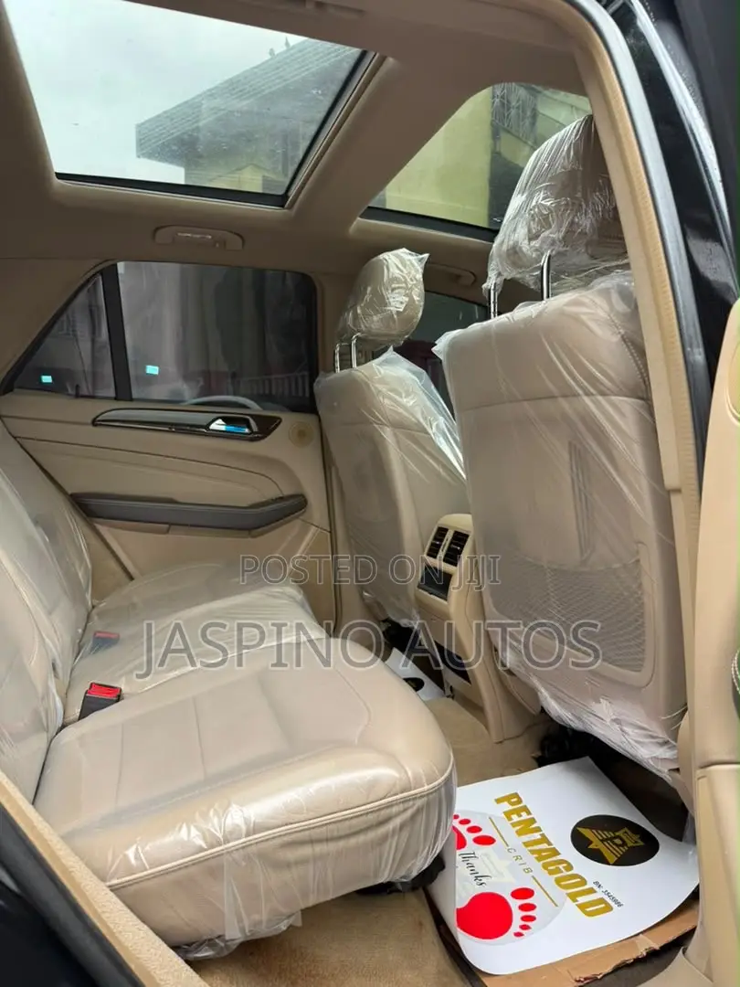 Mercedes-Benz M Class 2012 Black