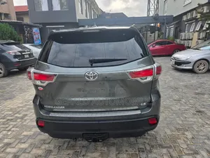 Toyota Highlander 2014 Green