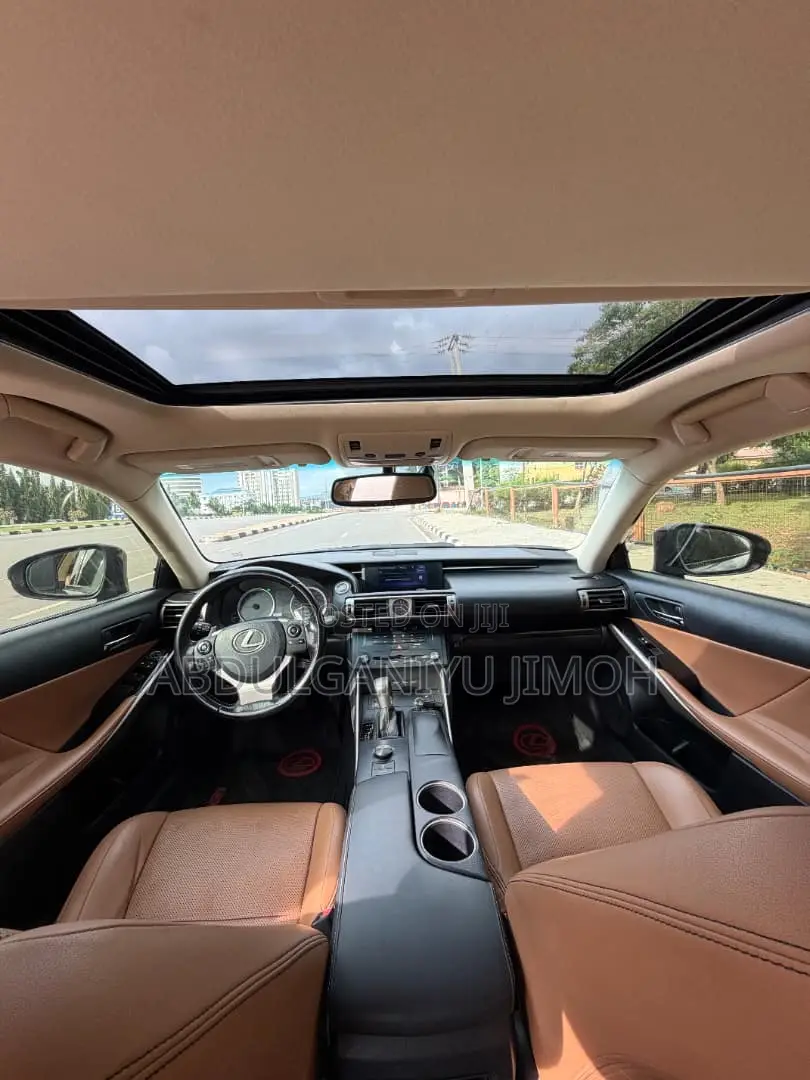 Lexus IS 200t 2017 Black