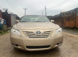 Toyota Camry 2.4 LE 2008 Gold