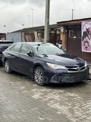 Toyota Camry XLE 4dr Sedan (2.5L 4cyl 6A) 2016 Blue