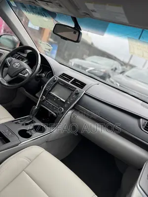 Toyota Camry XLE 4dr Sedan (2.5L 4cyl 6A) 2016 Blue
